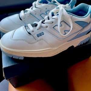 New Balance 550 UNC comes with box